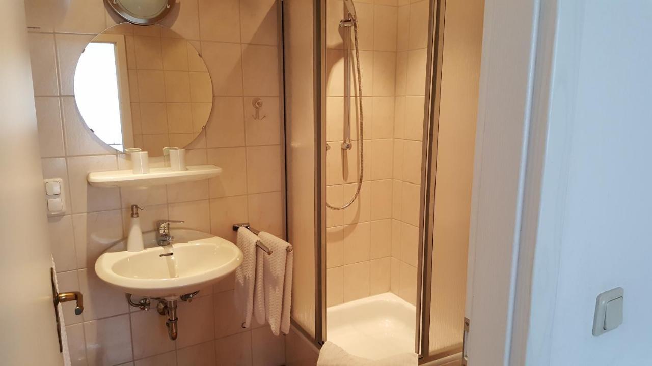 Haus Christiane Bed & Breakfast โคเคห์ม ภายนอก รูปภาพ